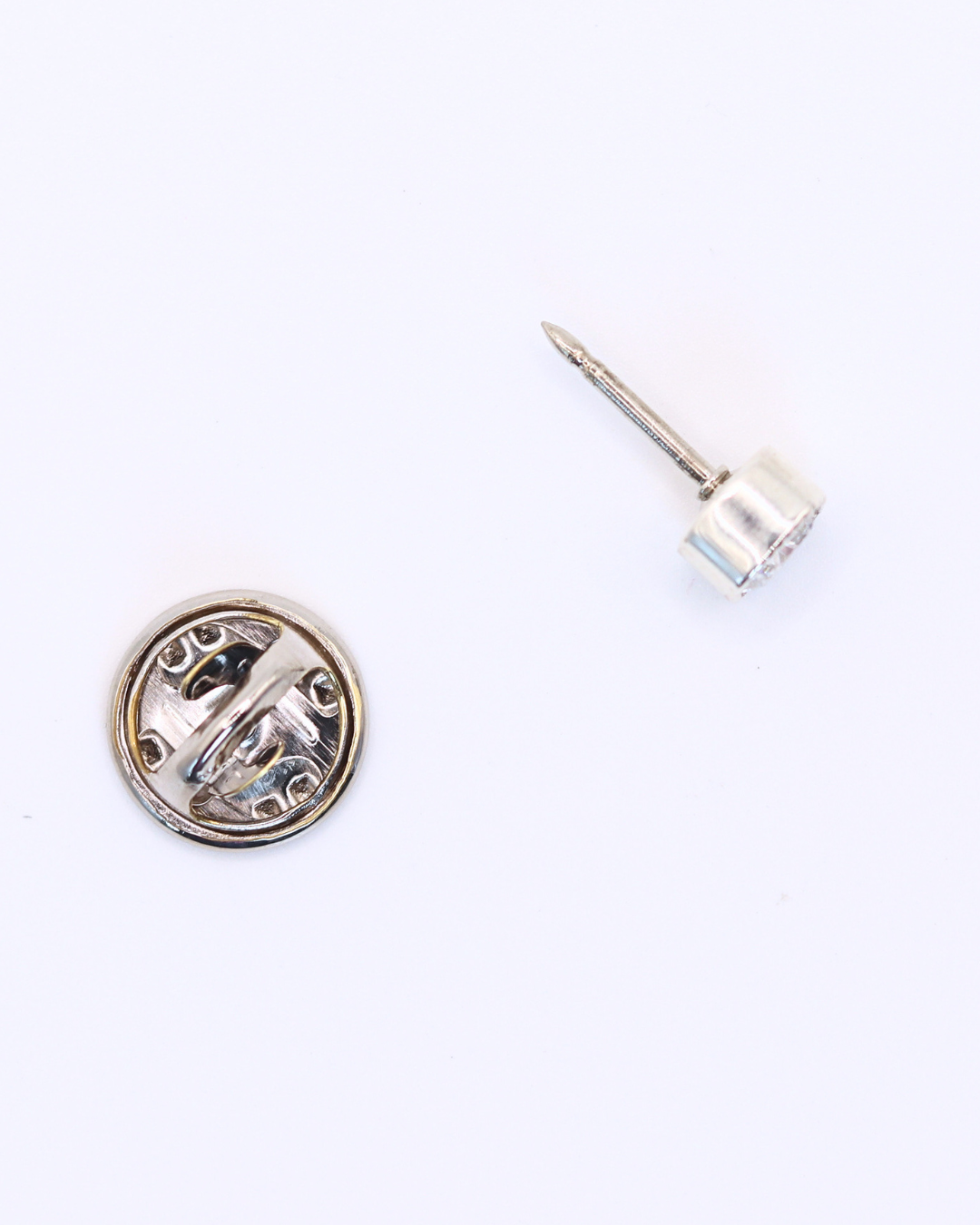 The Cushion Pin