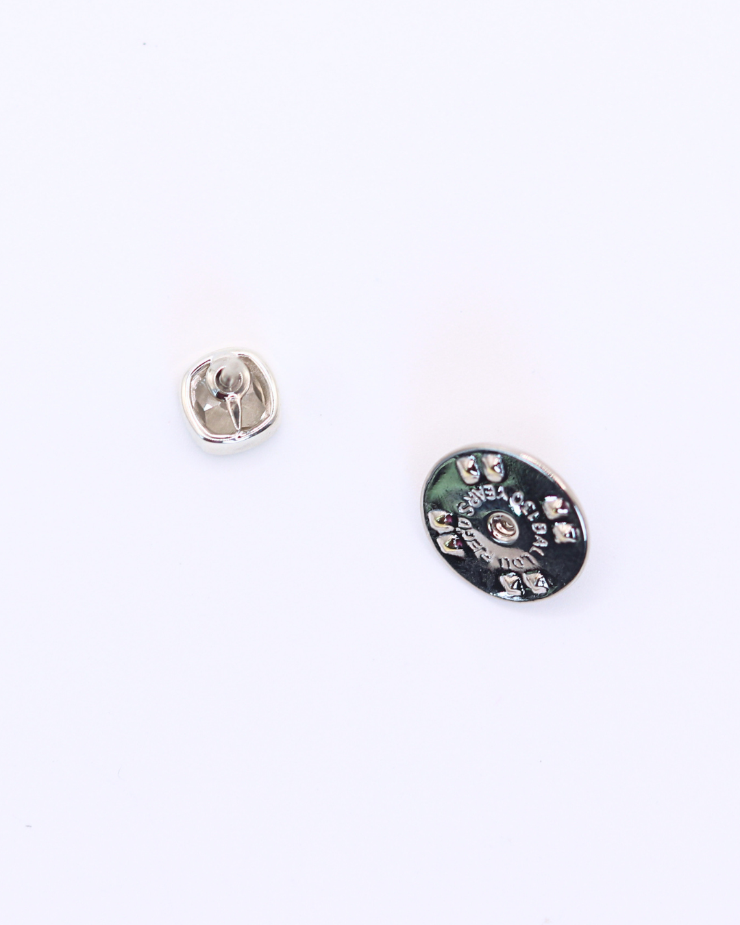The Cushion Pin