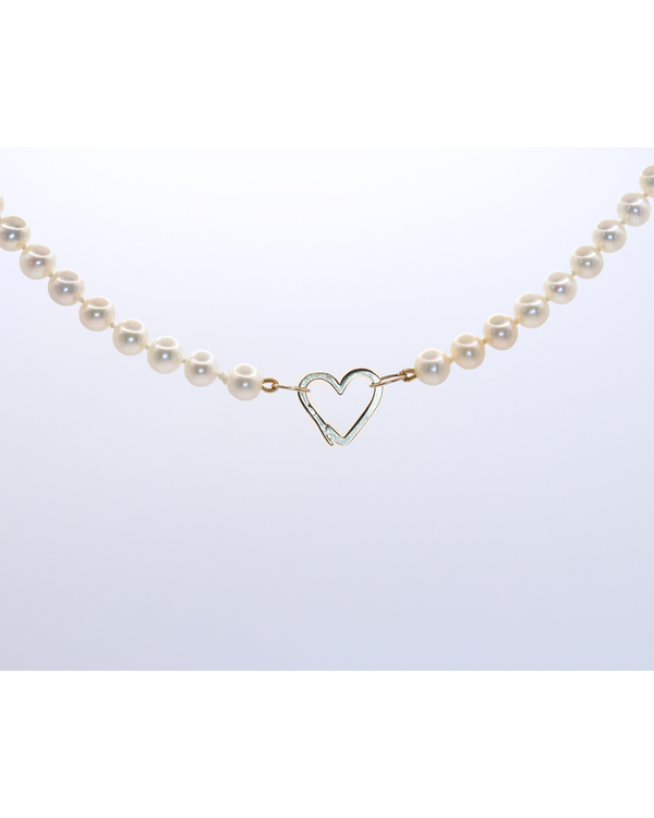 The Matched Pearl Strand